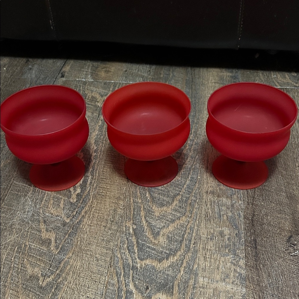 Carlo Moretti Satinato Red
Glass Compote Bowls Italy Rosenthal-Netter Set of 3